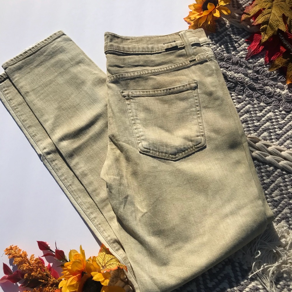 Vince Five Pocket Relaxed Tolled Jeans NWOT